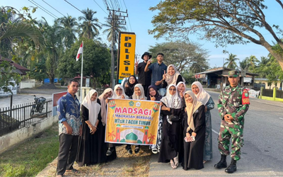 Semangat Berbagi di Bulan Ramadan, MTsN 7 Aceh Timur Bagikan Ratusan Takjil